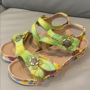 L'ATISTE Green and Yellow Floral Sandals